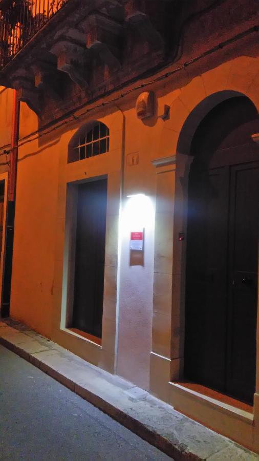 Ferienwohnung Casa Dell'Aquila Barocca Ragusa Exterior foto